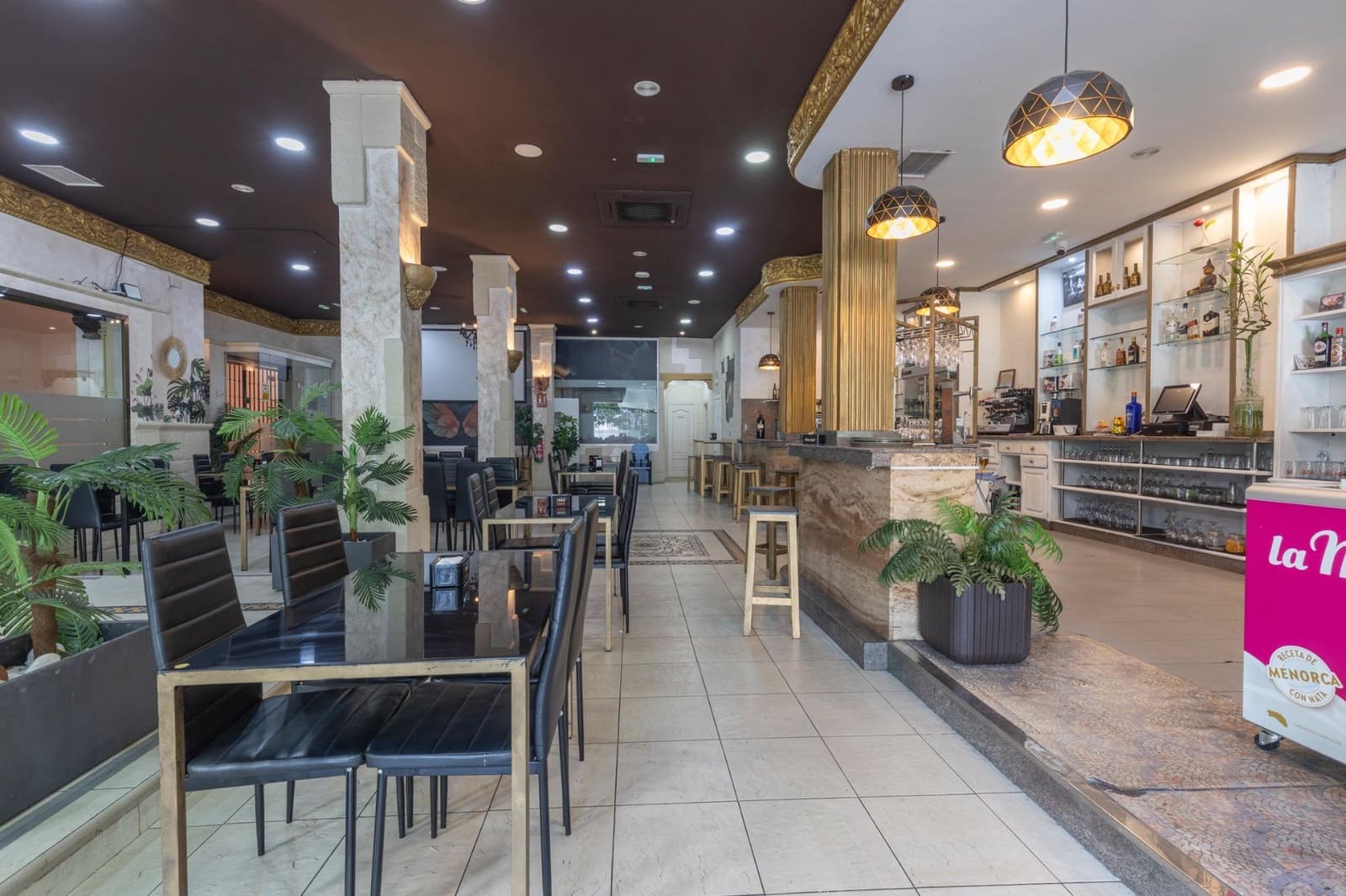 Business for sale in La Zubia - € 45,000 (Ref: 9434970)