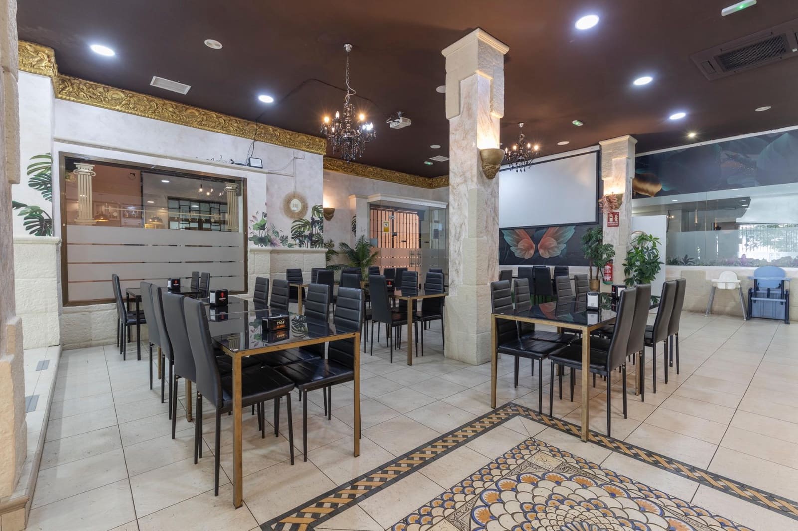 Business for sale in La Zubia - € 45,000 (Ref: 9434970)