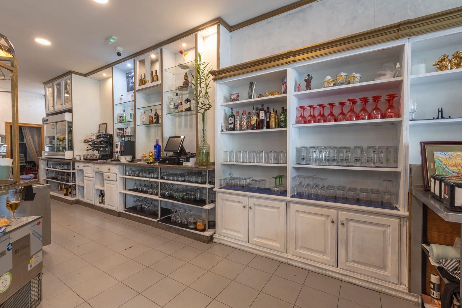 Business for sale in La Zubia - € 45,000 (Ref: 9434970)