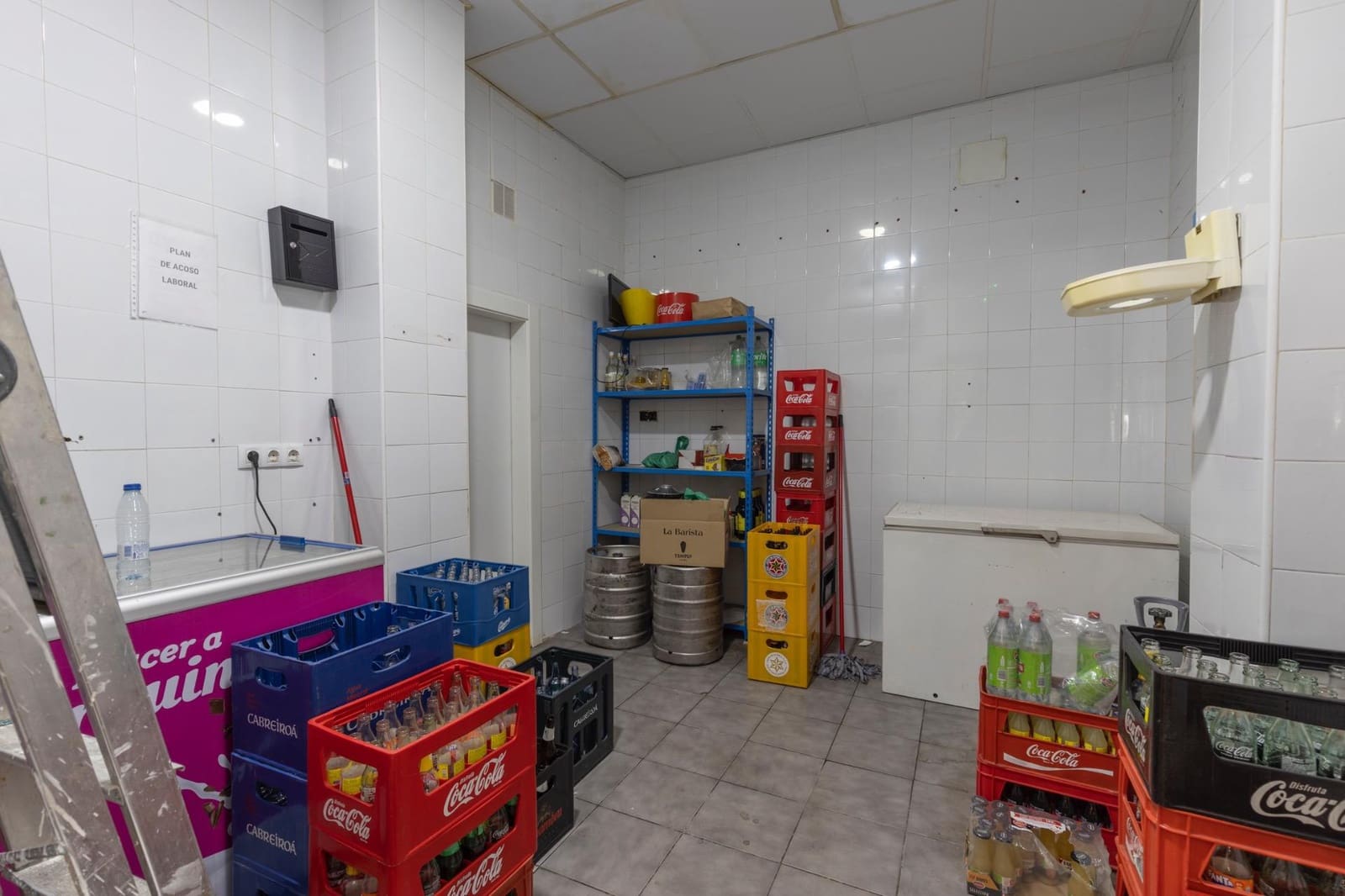 Business for sale in La Zubia - € 45,000 (Ref: 9434970)