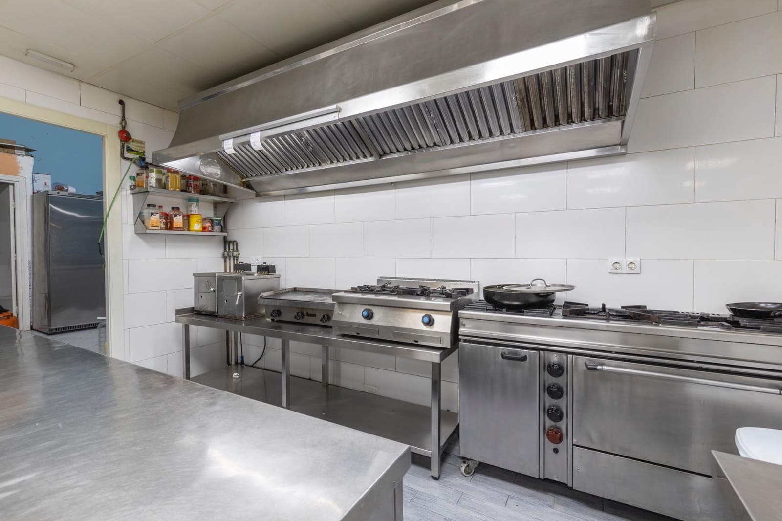 Business for sale in La Zubia - € 45,000 (Ref: 9434970)