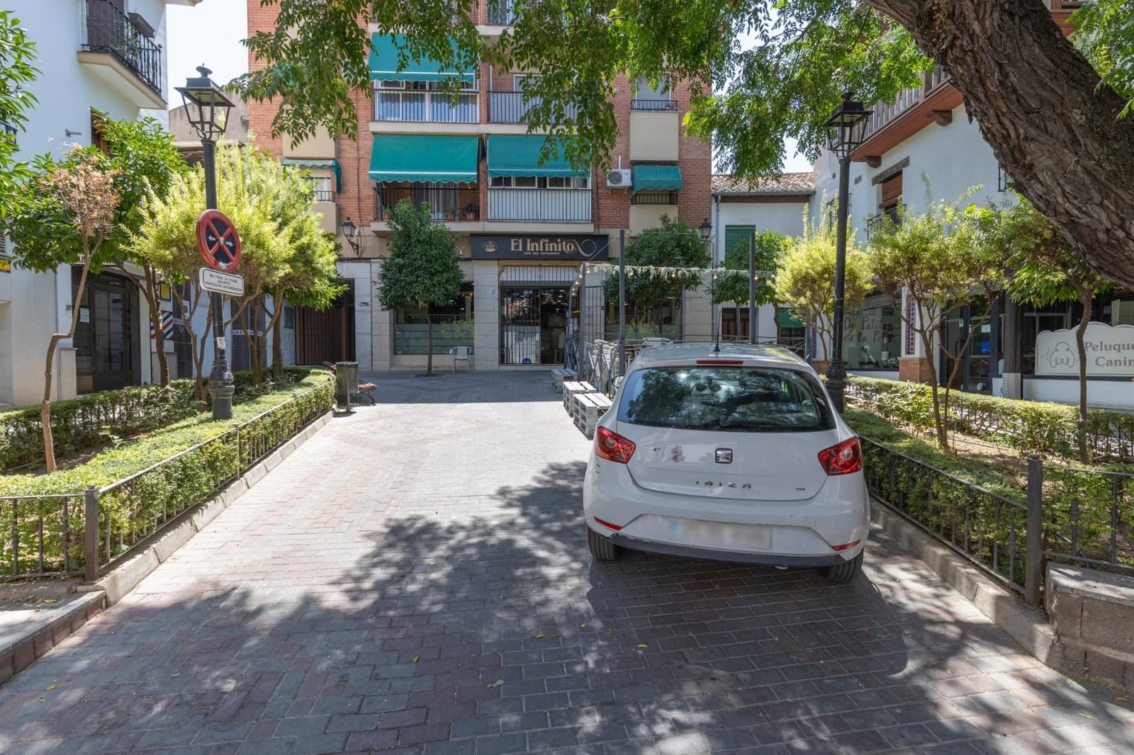 Business for sale in La Zubia - € 45,000 (Ref: 9434970)