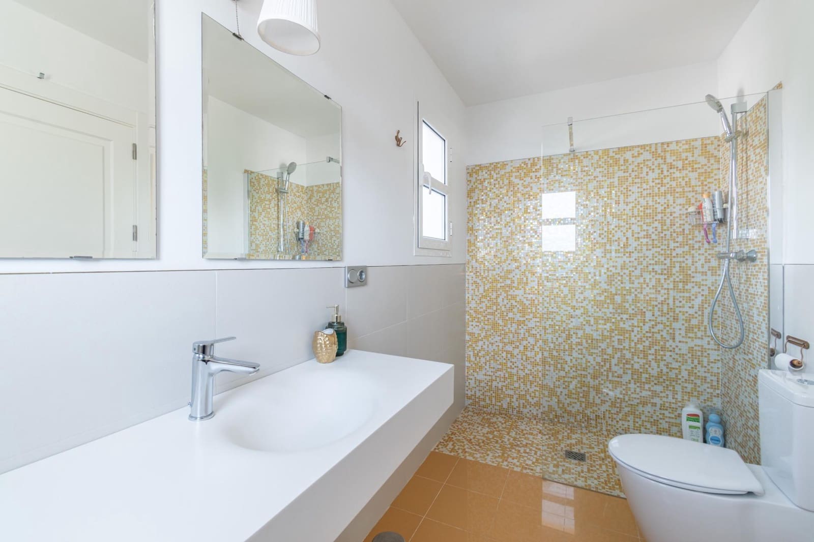 5 soveværelse Villa til salg i Monachil med swimmingpool garage - € 459.000 (Ref: 9434971)