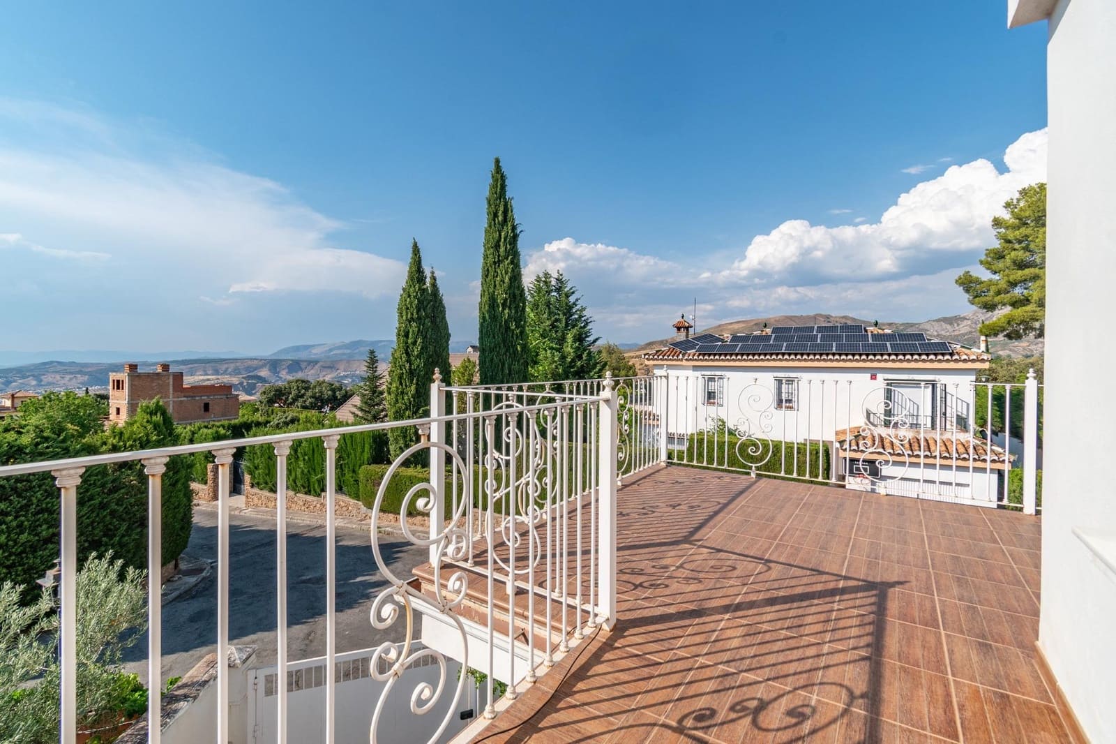 5 soveværelse Villa til salg i Monachil med swimmingpool garage - € 459.000 (Ref: 9434971)