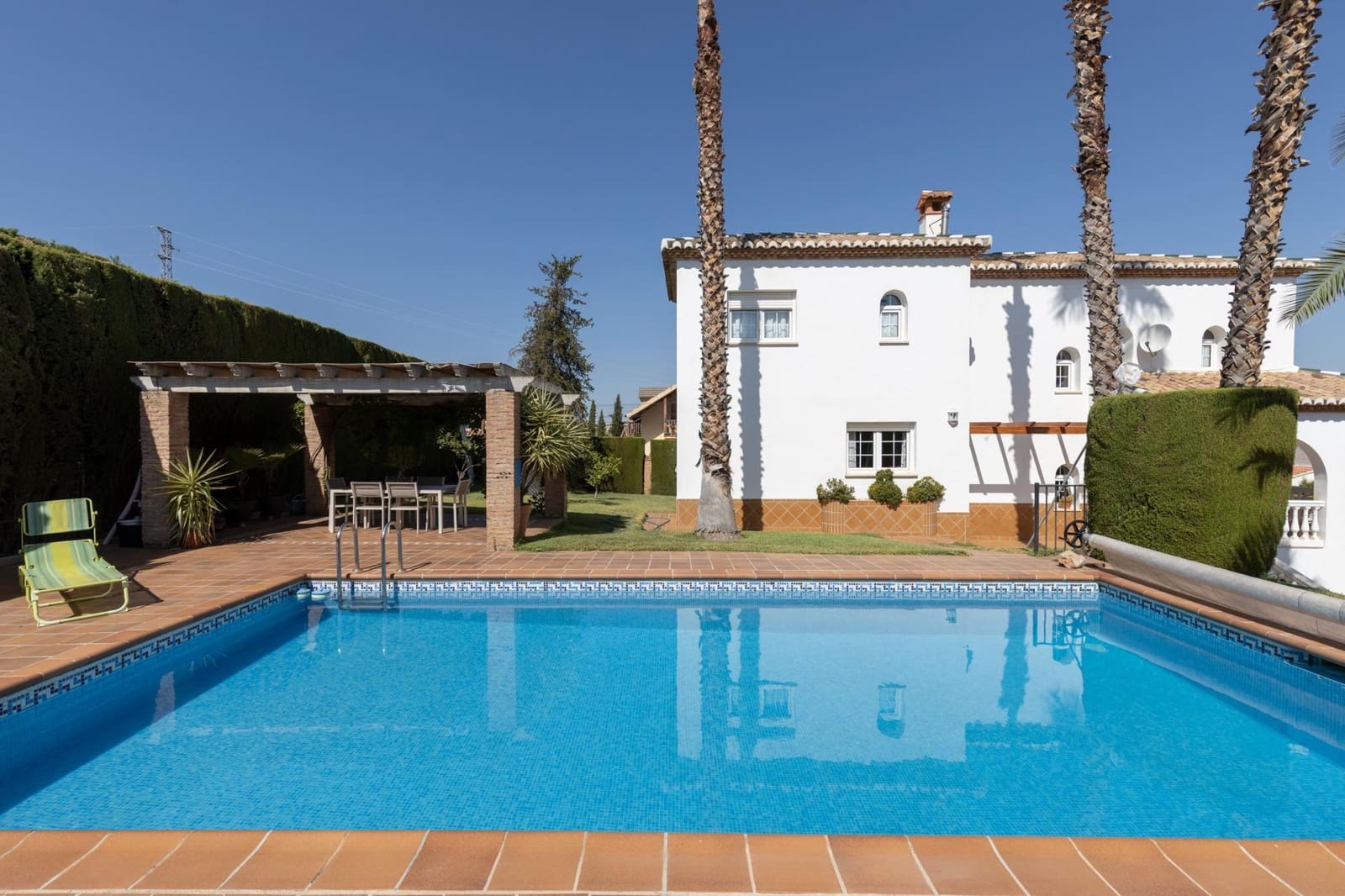 5 soveværelse Villa til salg i Gojar med swimmingpool garage - € 467.000 (Ref: 9434973)