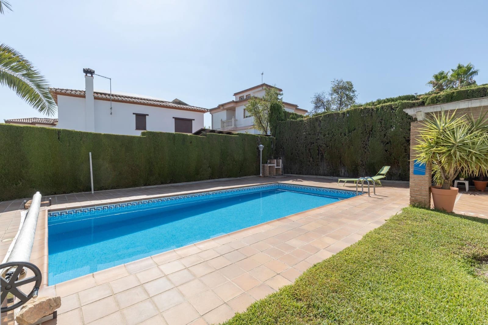 5 soveværelse Villa til salg i Gojar med swimmingpool garage - € 467.000 (Ref: 9434973)