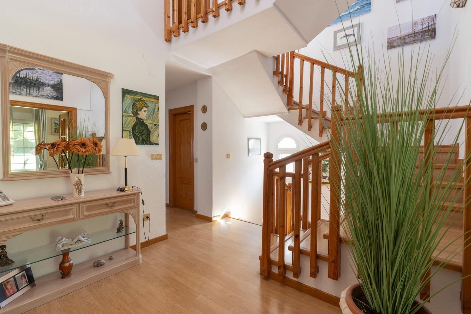 5 soveværelse Villa til salg i Gojar med swimmingpool garage - € 467.000 (Ref: 9434973)