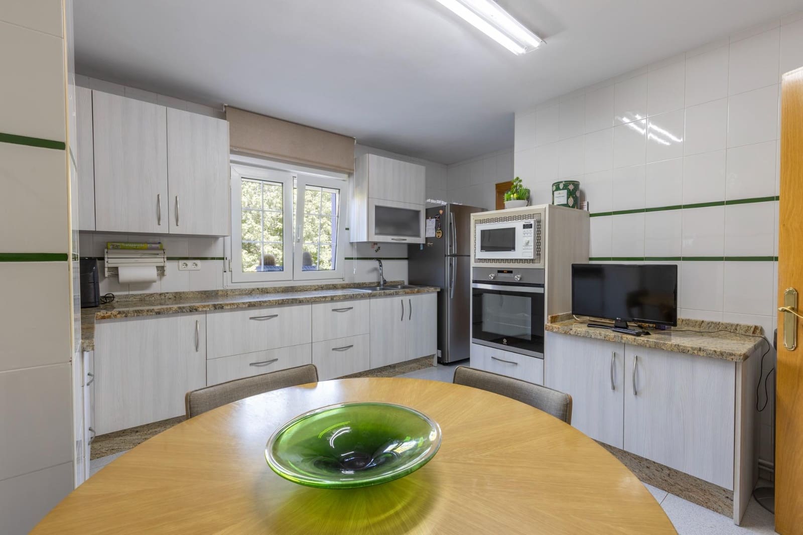 5 soveværelse Villa til salg i Gojar med swimmingpool garage - € 467.000 (Ref: 9434973)