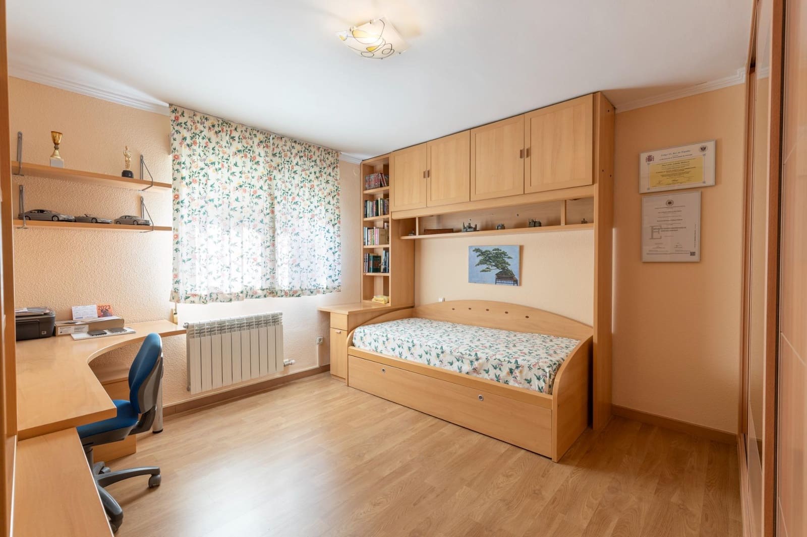 5 soveværelse Villa til salg i Gojar med swimmingpool garage - € 467.000 (Ref: 9434973)