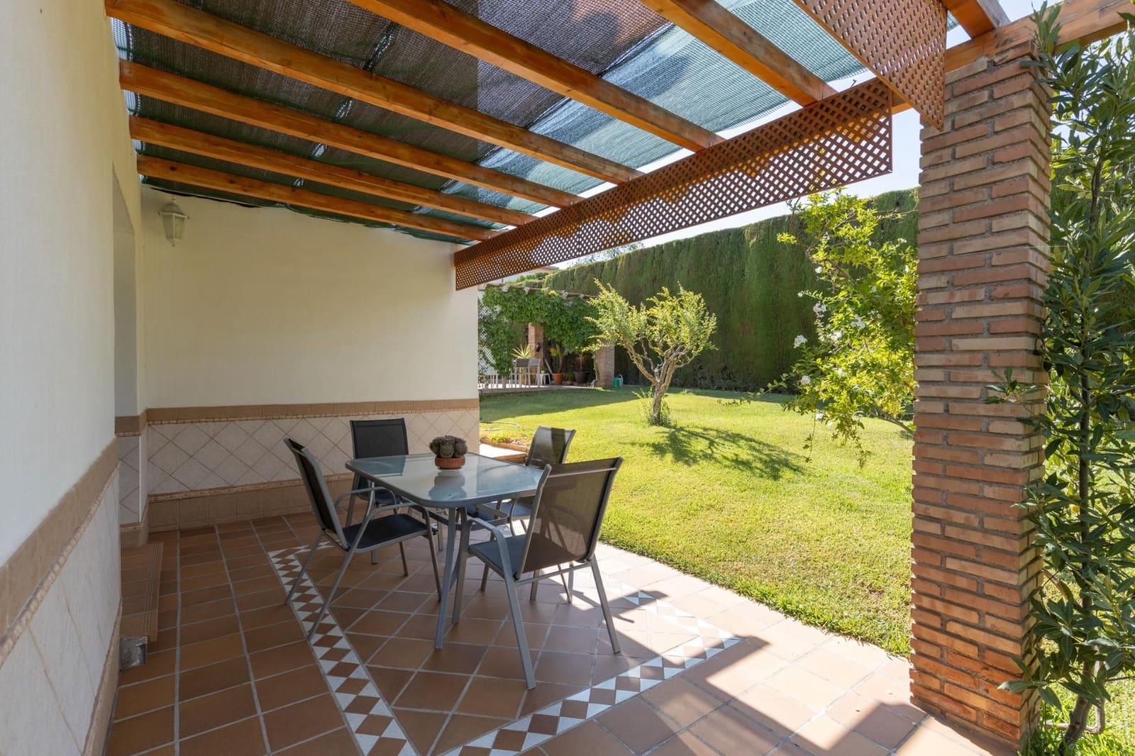 5 soveværelse Villa til salg i Gojar med swimmingpool garage - € 467.000 (Ref: 9434973)