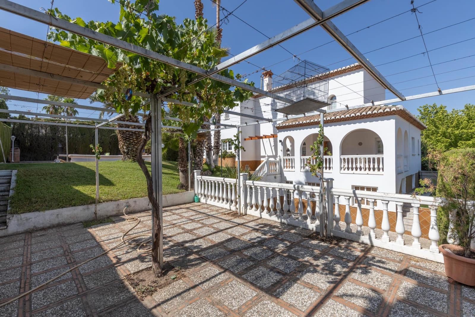 5 soveværelse Villa til salg i Gojar med swimmingpool garage - € 467.000 (Ref: 9434973)