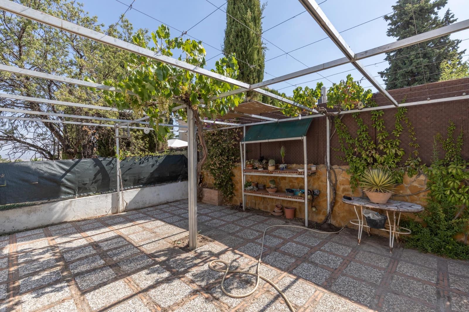 5 soveværelse Villa til salg i Gojar med swimmingpool garage - € 467.000 (Ref: 9434973)