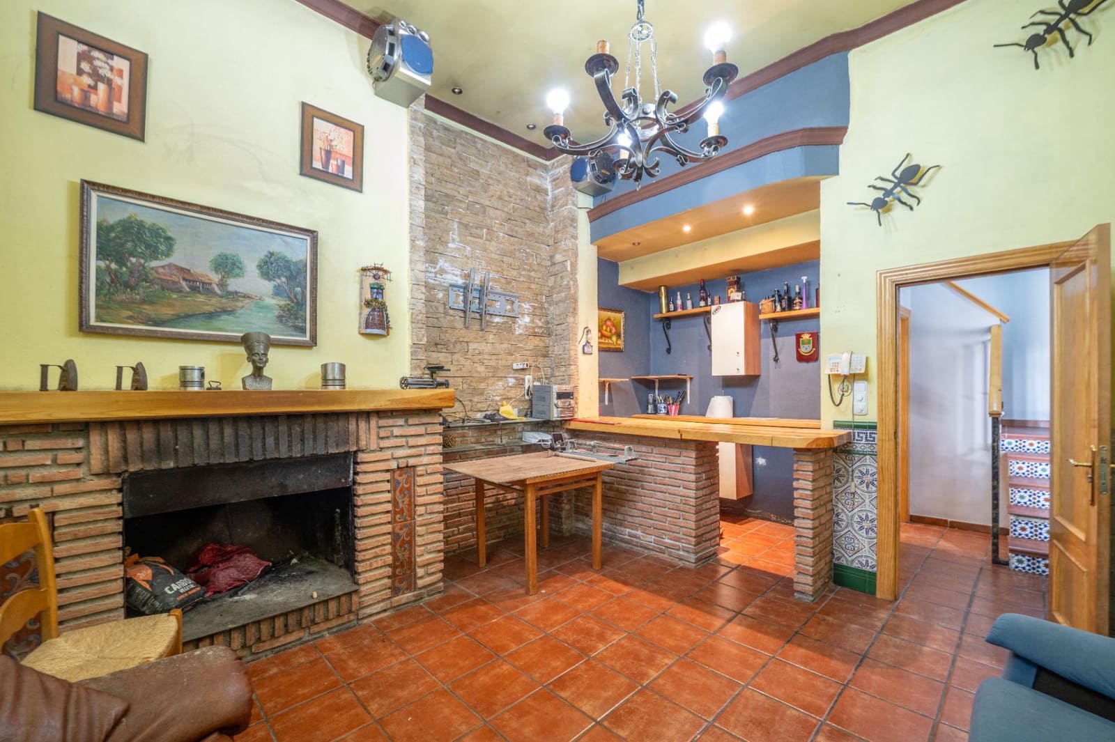 5 bedroom Villa for sale in Huetor Vega with garage - € 470,000 (Ref: 9434974)