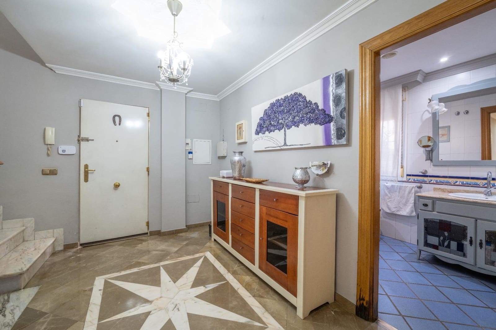 5 bedroom Villa for sale in Huetor Vega with garage - € 470,000 (Ref: 9434974)