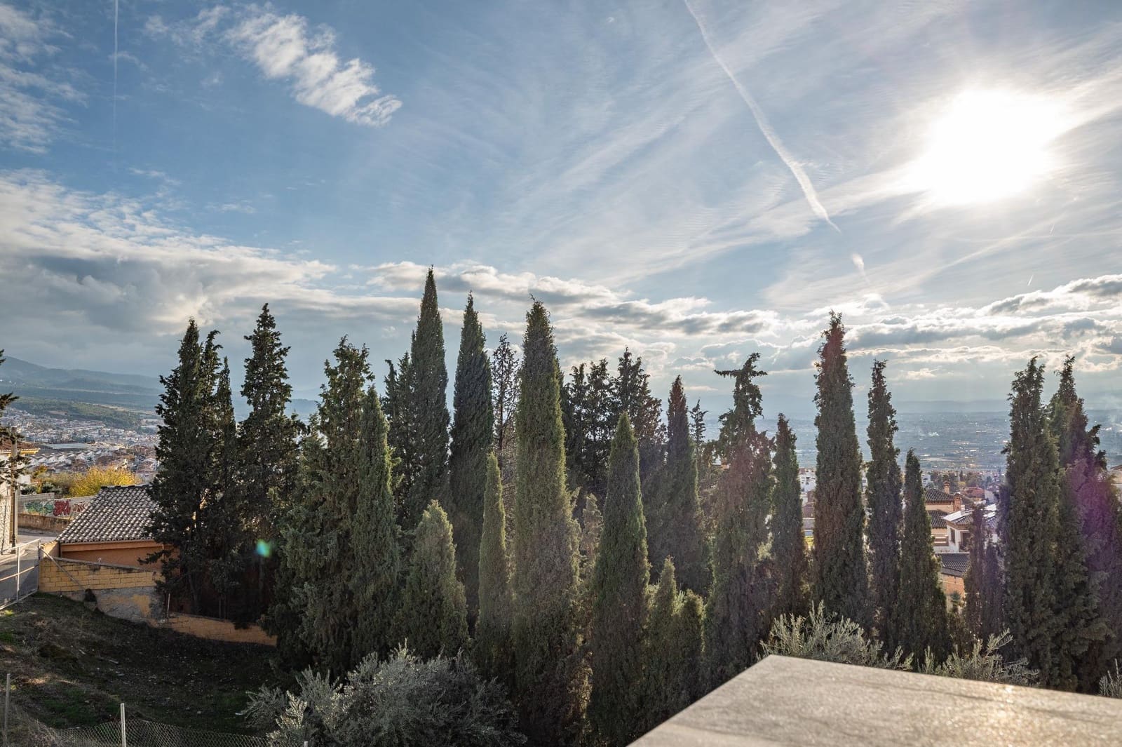 5 bedroom Villa for sale in Huetor Vega with garage - € 470,000 (Ref: 9434974)