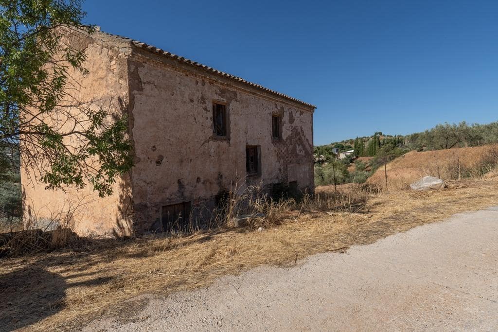 8 slaapkamer Finca/Landhuis te koop in Cogollos Vega - € 70.000 (Ref: 9434975)
