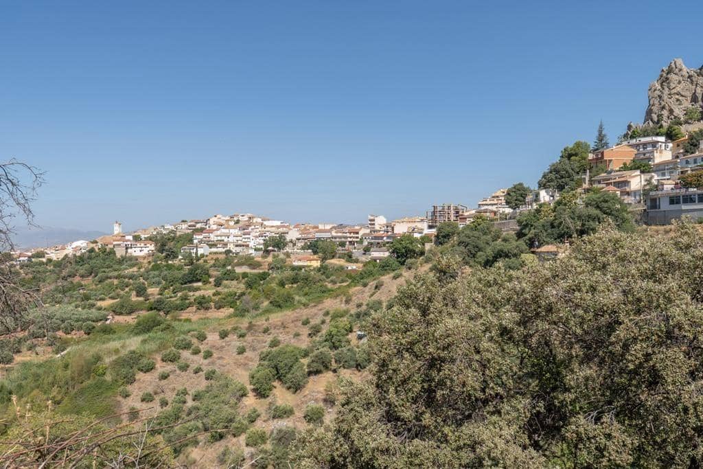 8 slaapkamer Finca/Landhuis te koop in Cogollos Vega - € 70.000 (Ref: 9434975)