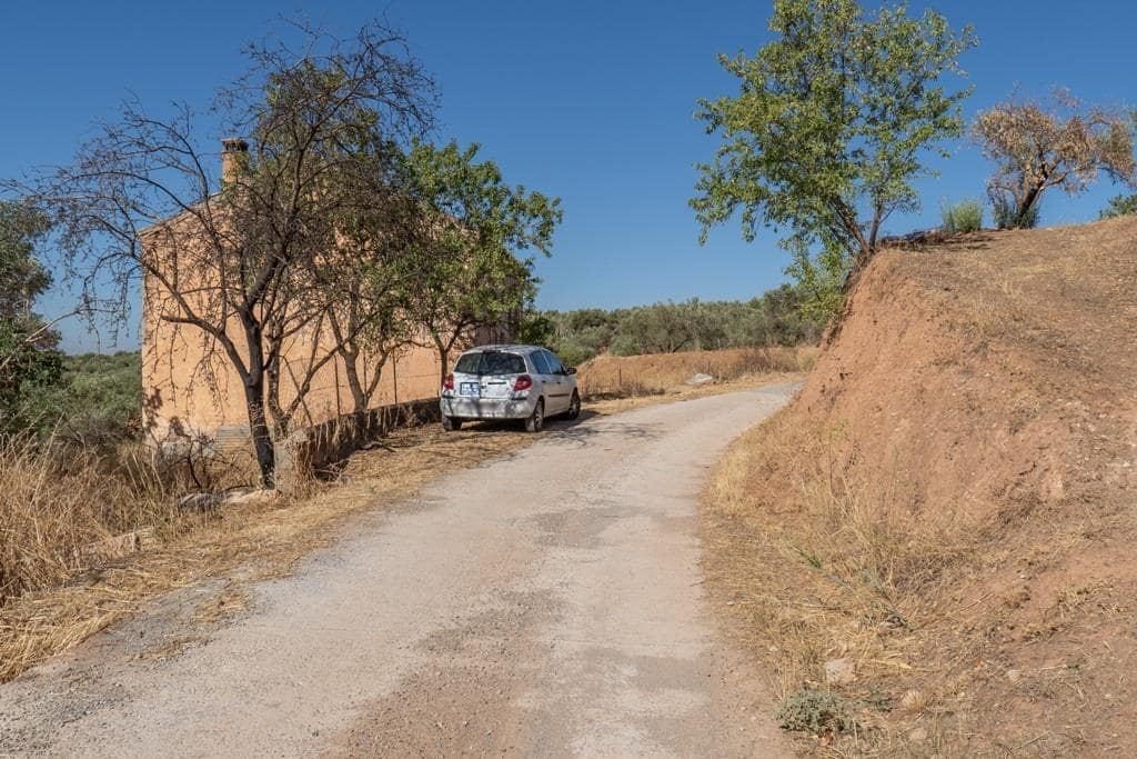 8 slaapkamer Finca/Landhuis te koop in Cogollos Vega - € 70.000 (Ref: 9434975)