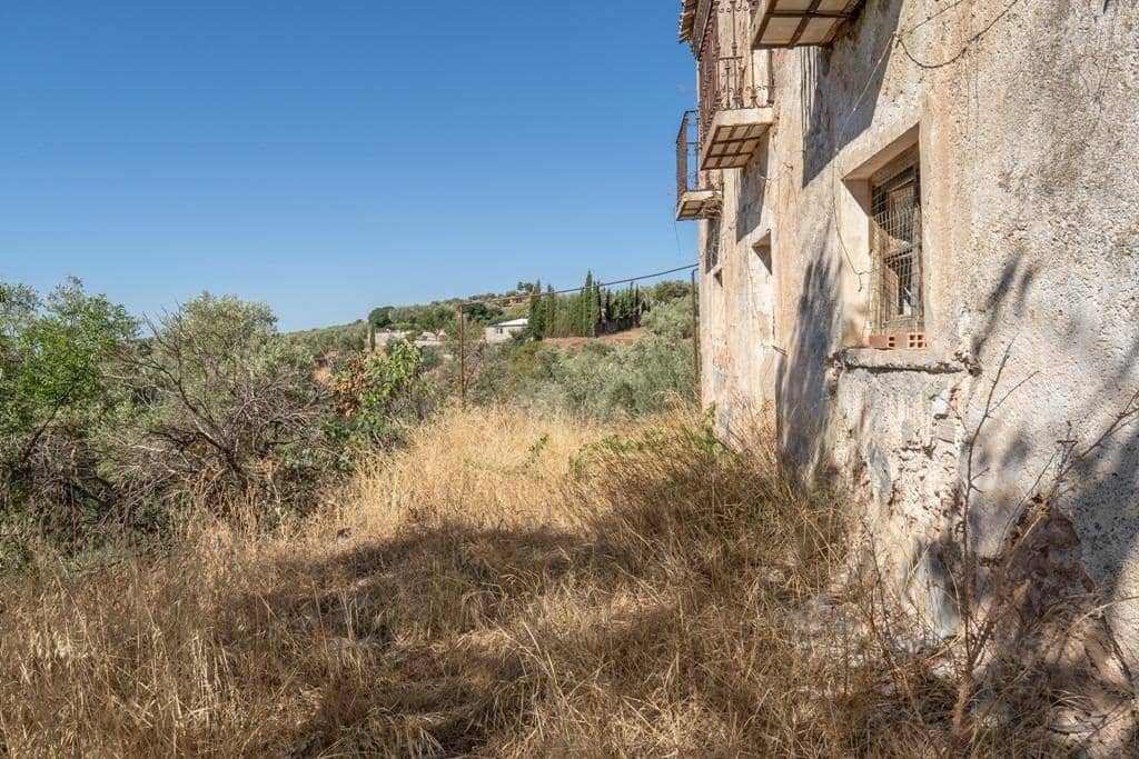 8 slaapkamer Finca/Landhuis te koop in Cogollos Vega - € 70.000 (Ref: 9434975)