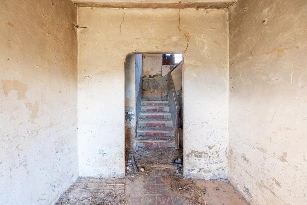 8 slaapkamer Finca/Landhuis te koop in Cogollos Vega - € 70.000 (Ref: 9434975)