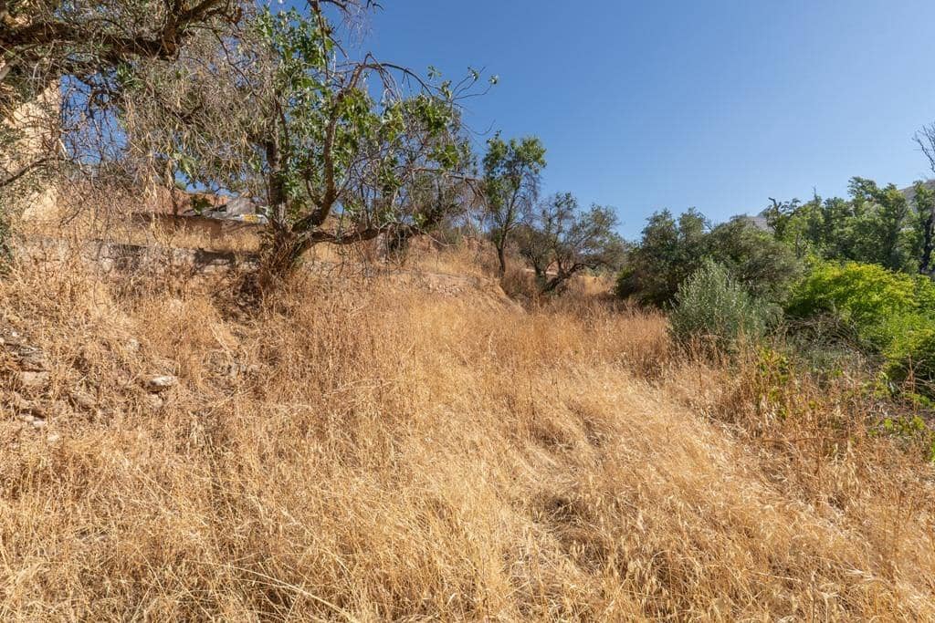 8 slaapkamer Finca/Landhuis te koop in Cogollos Vega - € 70.000 (Ref: 9434975)