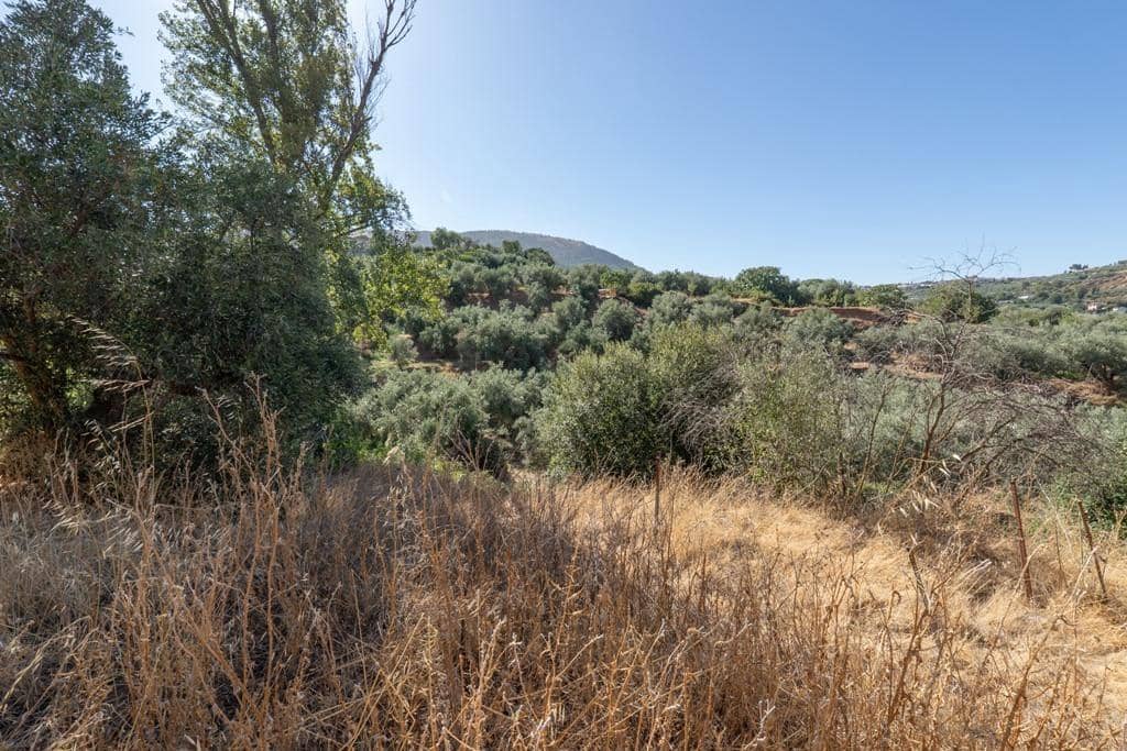 8 slaapkamer Finca/Landhuis te koop in Cogollos Vega - € 70.000 (Ref: 9434975)