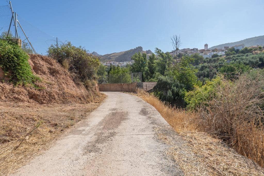 8 slaapkamer Finca/Landhuis te koop in Cogollos Vega - € 70.000 (Ref: 9434975)