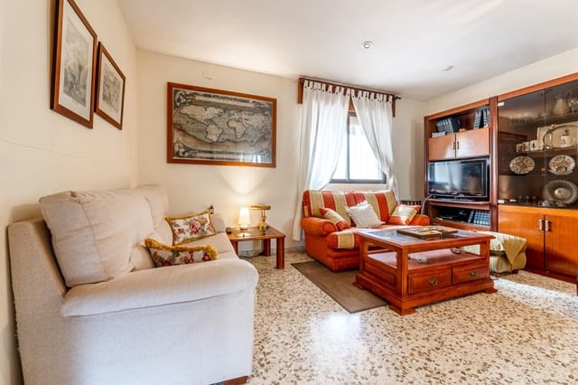 4 chambre Villa/Maison à vendre à Albaicin, Grenade ville avec piscine garage - 288 000 € (Ref: 9434977)