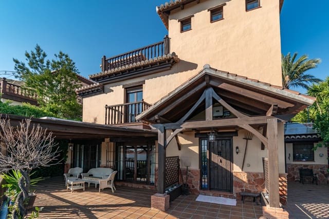 4 soveværelse Villa til salg i Cenes de la Vega med swimmingpool garage - € 890.000 (Ref: 9434980)