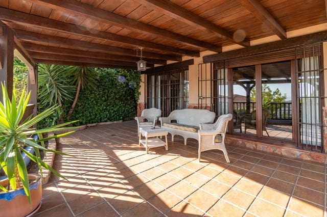 4 soveværelse Villa til salg i Cenes de la Vega med swimmingpool garage - € 890.000 (Ref: 9434980)