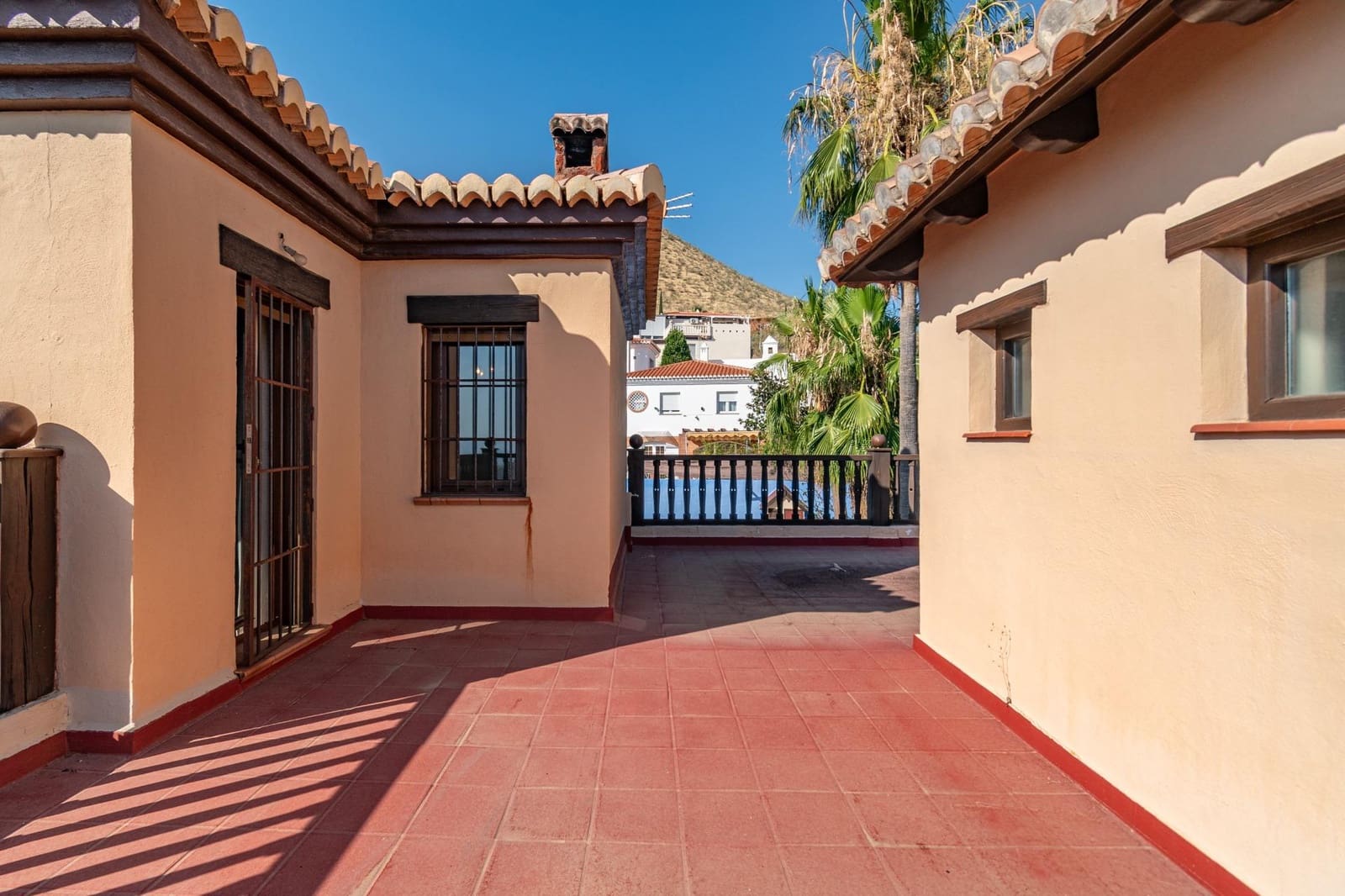 4 soveværelse Villa til salg i Cenes de la Vega med swimmingpool garage - € 890.000 (Ref: 9434980)