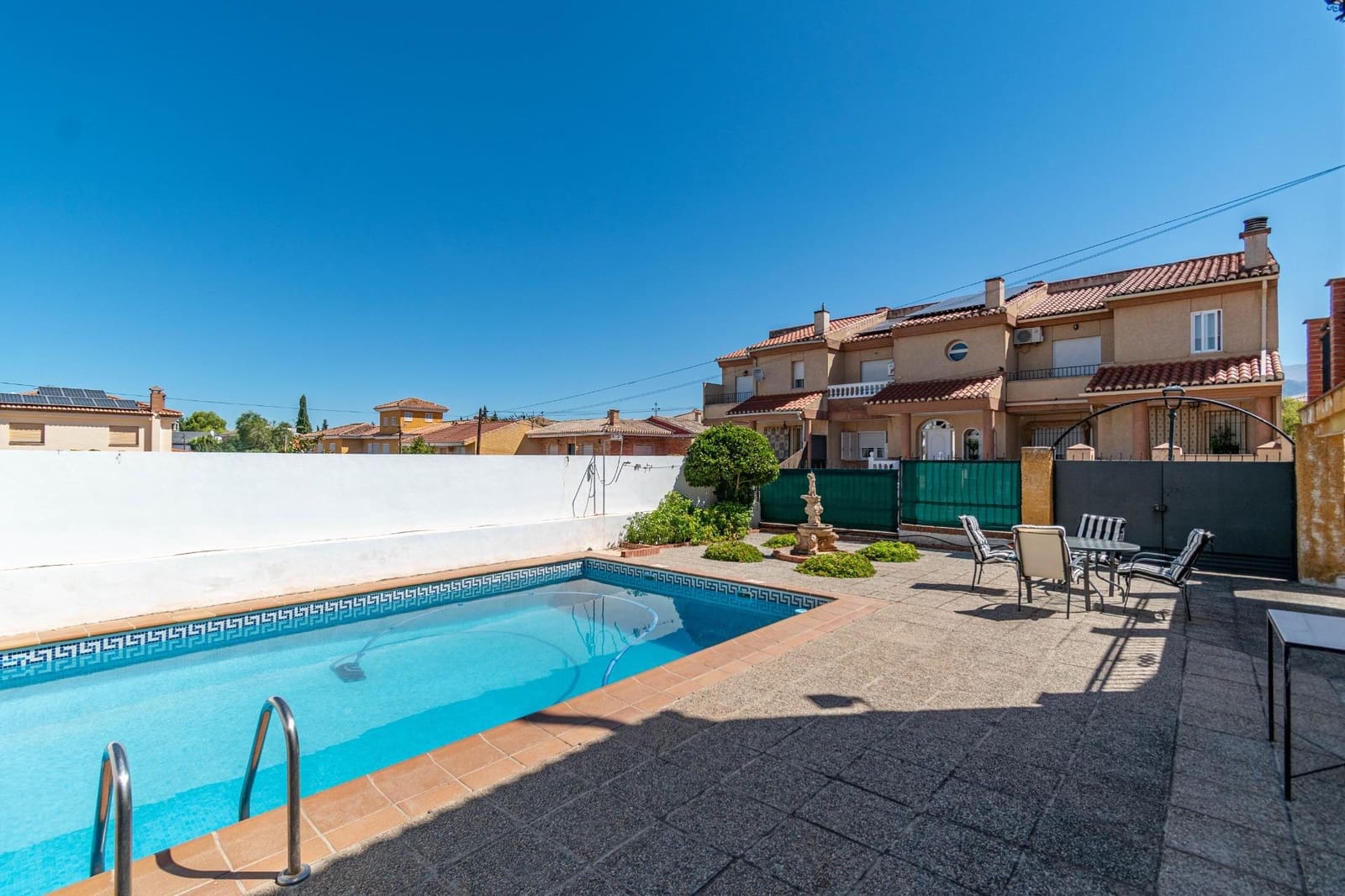 5 sypialnia Willa na sprzedaż w Otura z basenem - 310 000 € (Ref: 9434981)