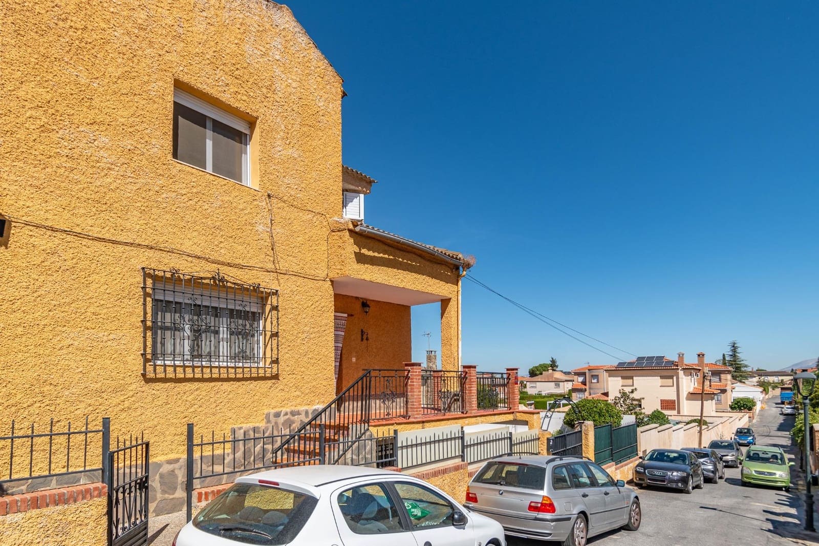 5 sypialnia Willa na sprzedaż w Otura z basenem - 310 000 € (Ref: 9434981)