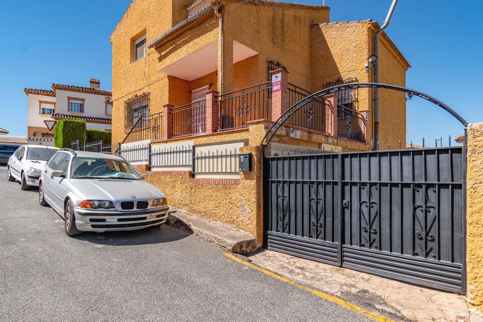 5 sypialnia Willa na sprzedaż w Otura z basenem - 310 000 € (Ref: 9434981)