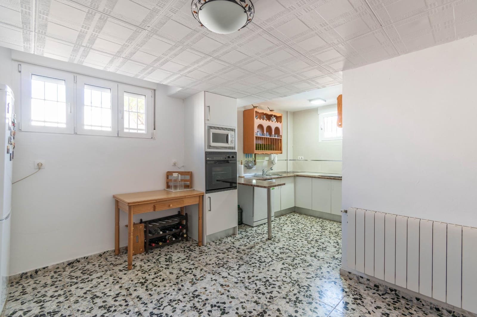 5 sypialnia Willa na sprzedaż w Otura z basenem - 310 000 € (Ref: 9434981)