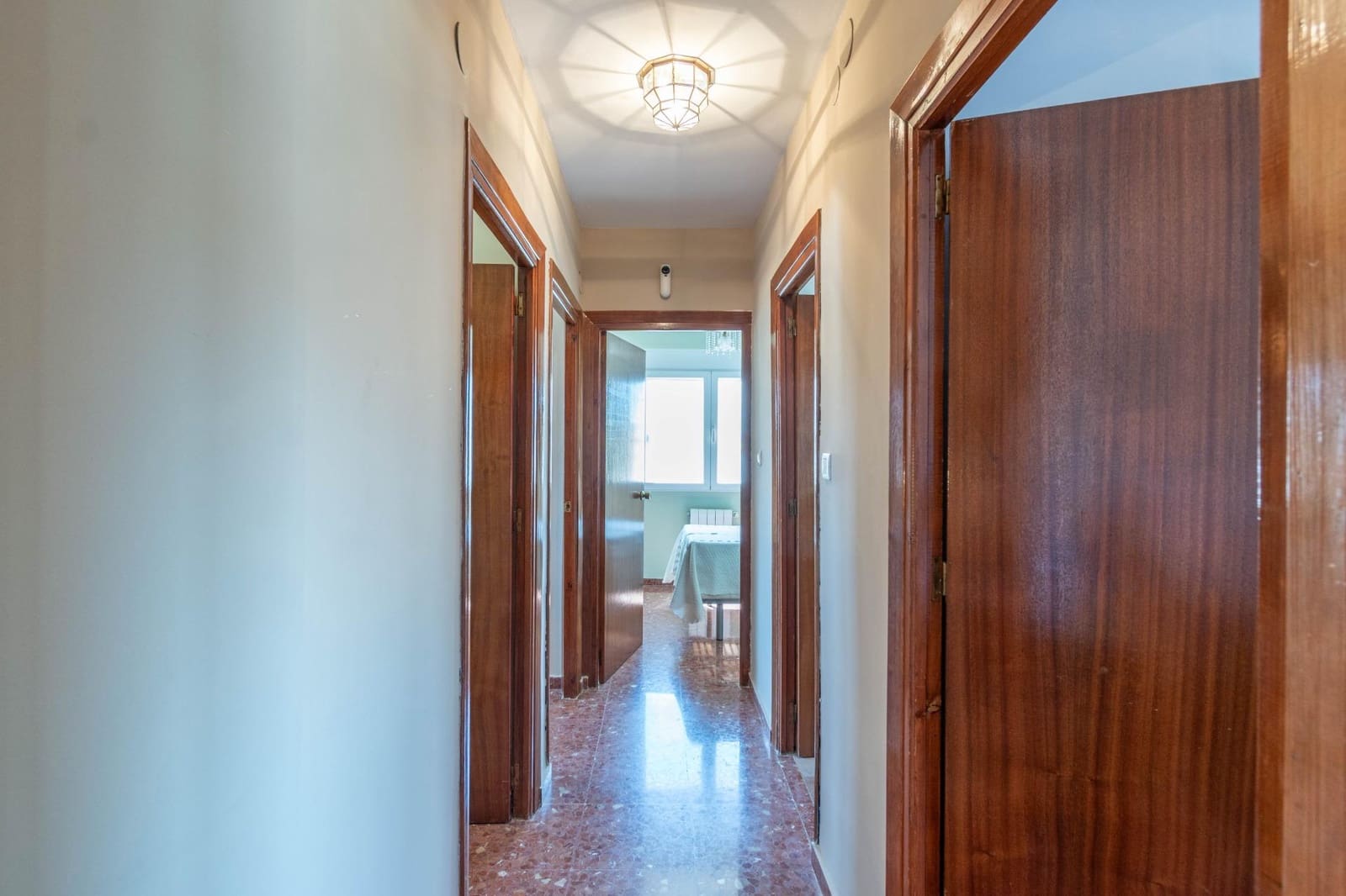 5 sypialnia Willa na sprzedaż w Otura z basenem - 310 000 € (Ref: 9434981)