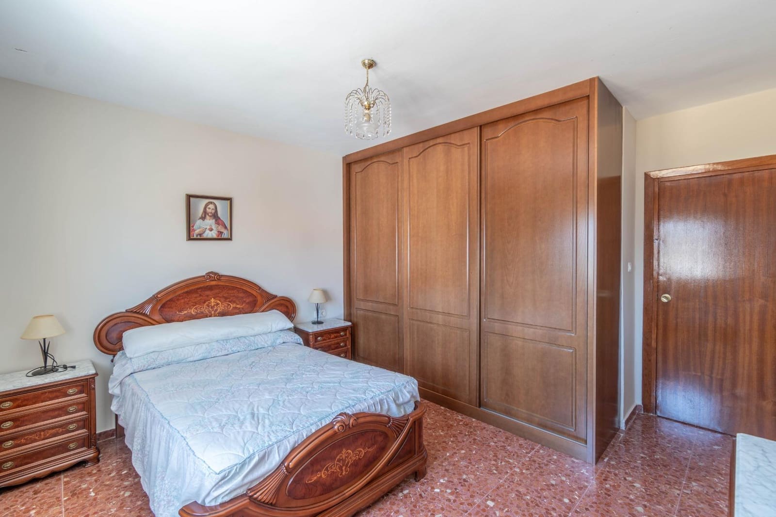 5 sypialnia Willa na sprzedaż w Otura z basenem - 310 000 € (Ref: 9434981)