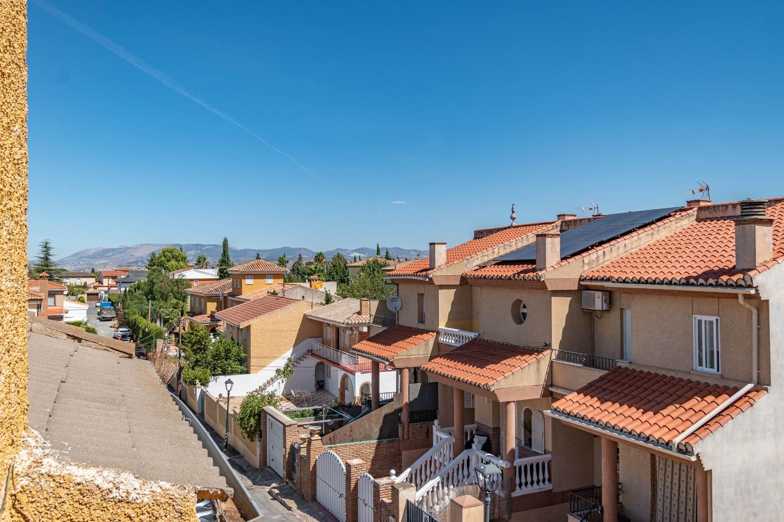 5 sypialnia Willa na sprzedaż w Otura z basenem - 310 000 € (Ref: 9434981)