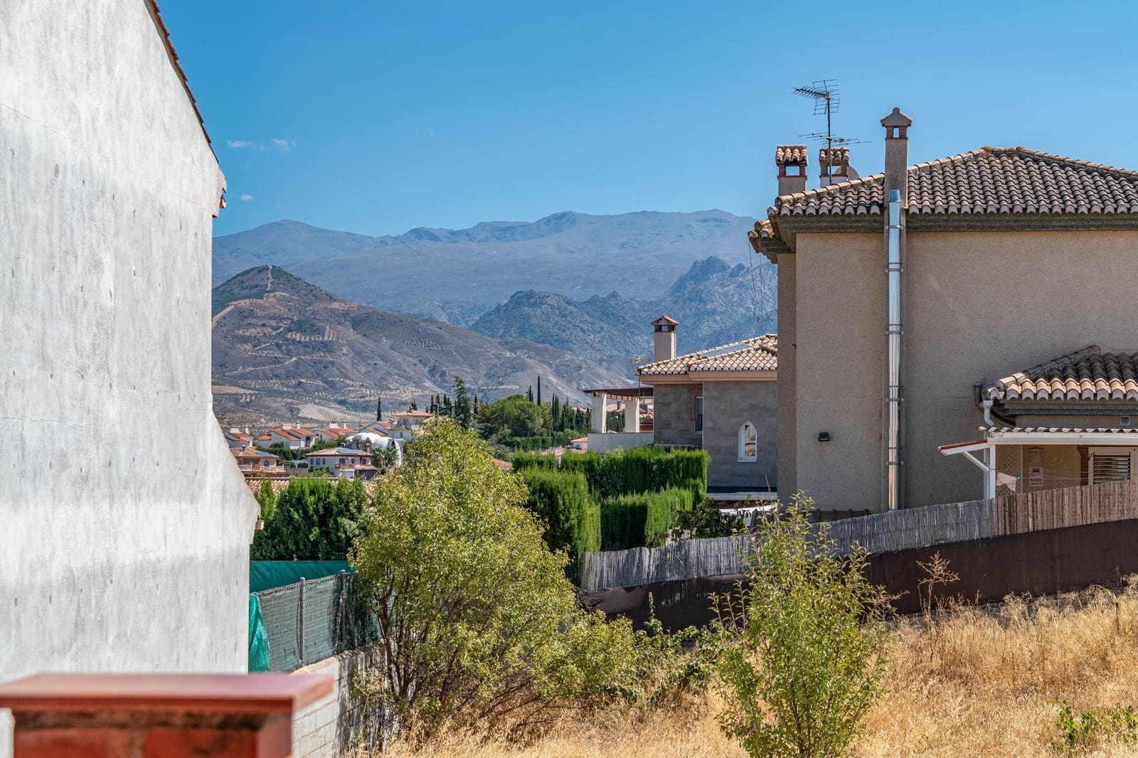 5 sypialnia Willa na sprzedaż w Otura z basenem - 310 000 € (Ref: 9434981)