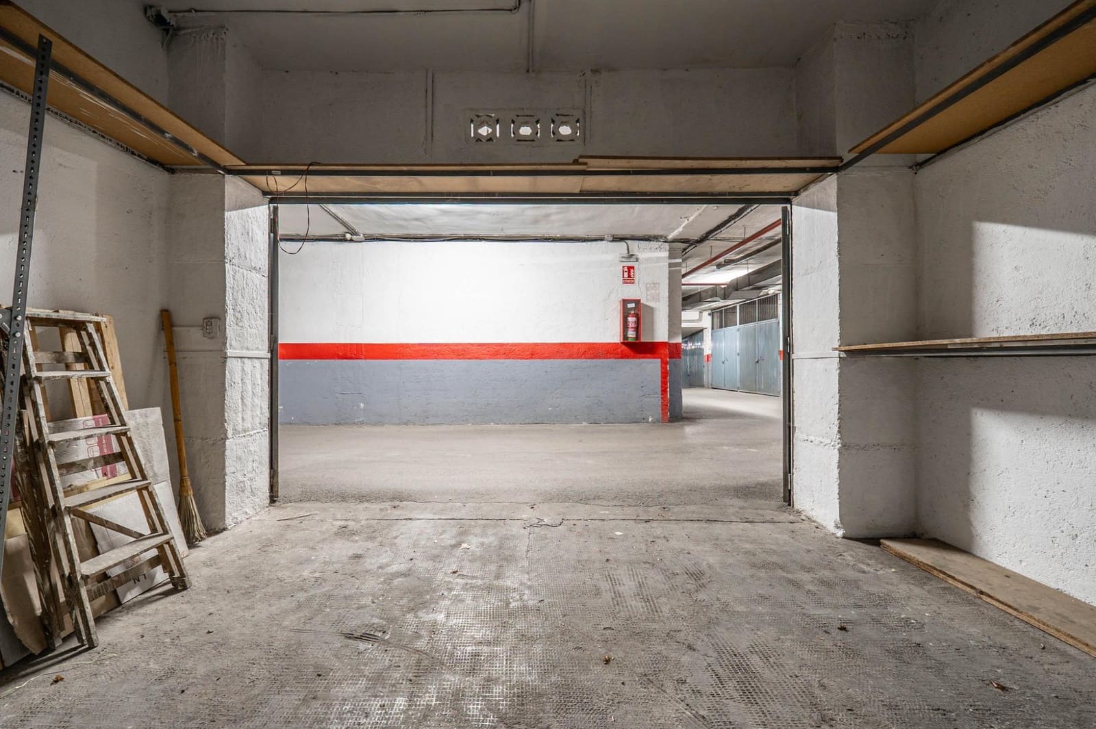 Garasje til salgs i Granada by - € 35 000 (Ref: 9434982)