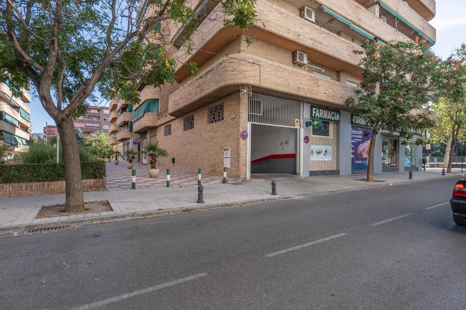 Garasje til salgs i Granada by - € 35 000 (Ref: 9434982)