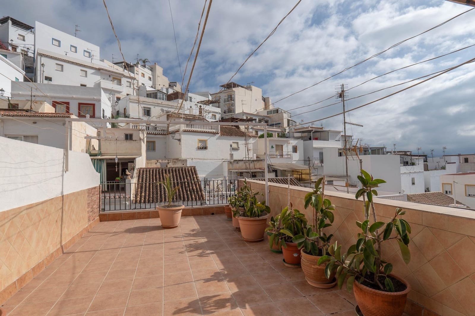 3 bedroom Apartment for sale in Salobrena - € 165,000 (Ref: 9434983)