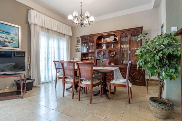 5 soverom Leilighet til salgs i Centro, Granada by - € 460 000 (Ref: 9434985)