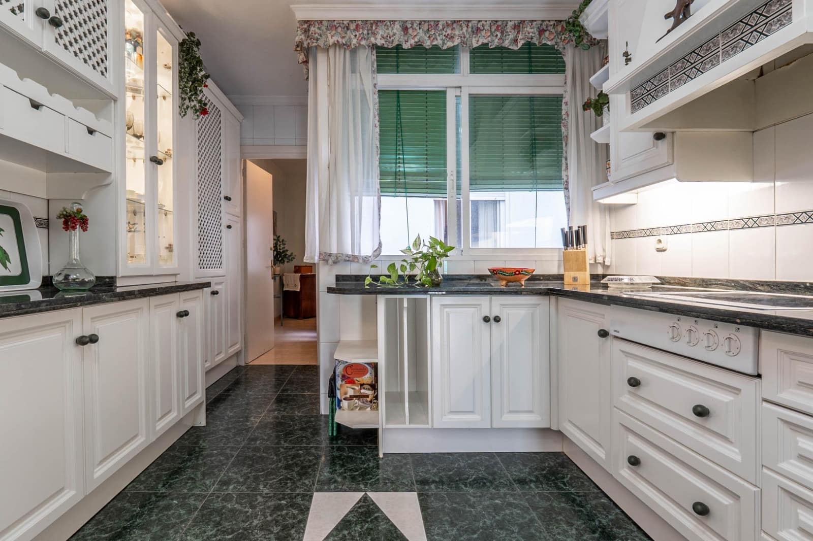 5 soverom Leilighet til salgs i Granada by - € 460 000 (Ref: 9434985)