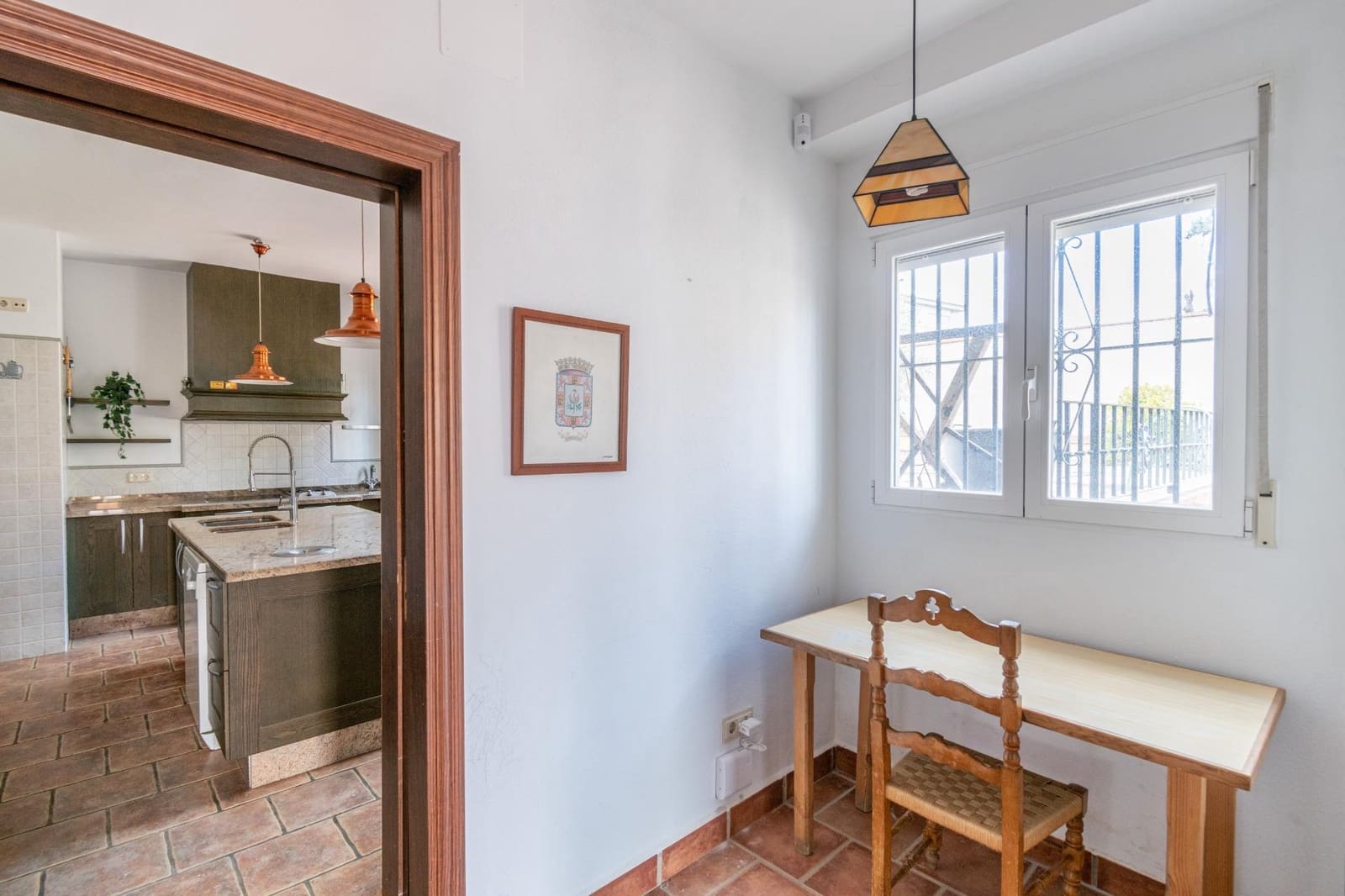 4 sypialnia Willa na sprzedaż w Otura z basenem garażem - 319 000 € (Ref: 9434989)