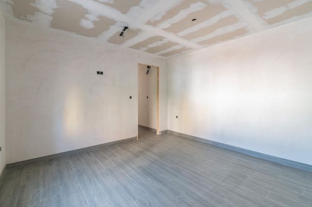 3 soveværelse Byhus til salg i Churriana de la Vega - € 156.000 (Ref: 9436189)