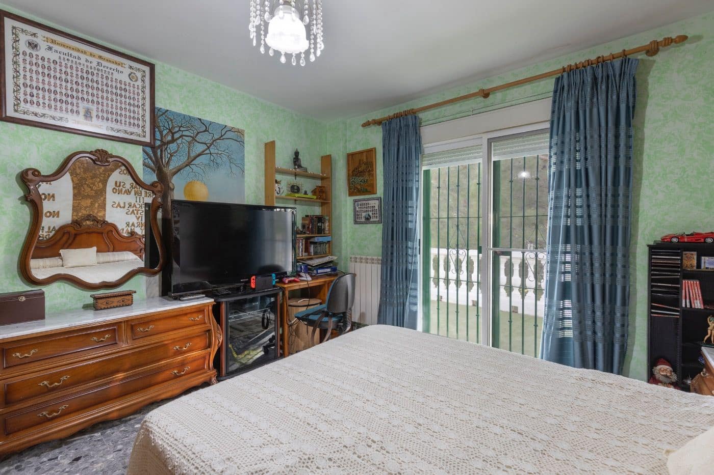 6 soveværelse Finca/Landehus til salg i Alfacar med swimmingpool garage - € 790.000 (Ref: 9436190)