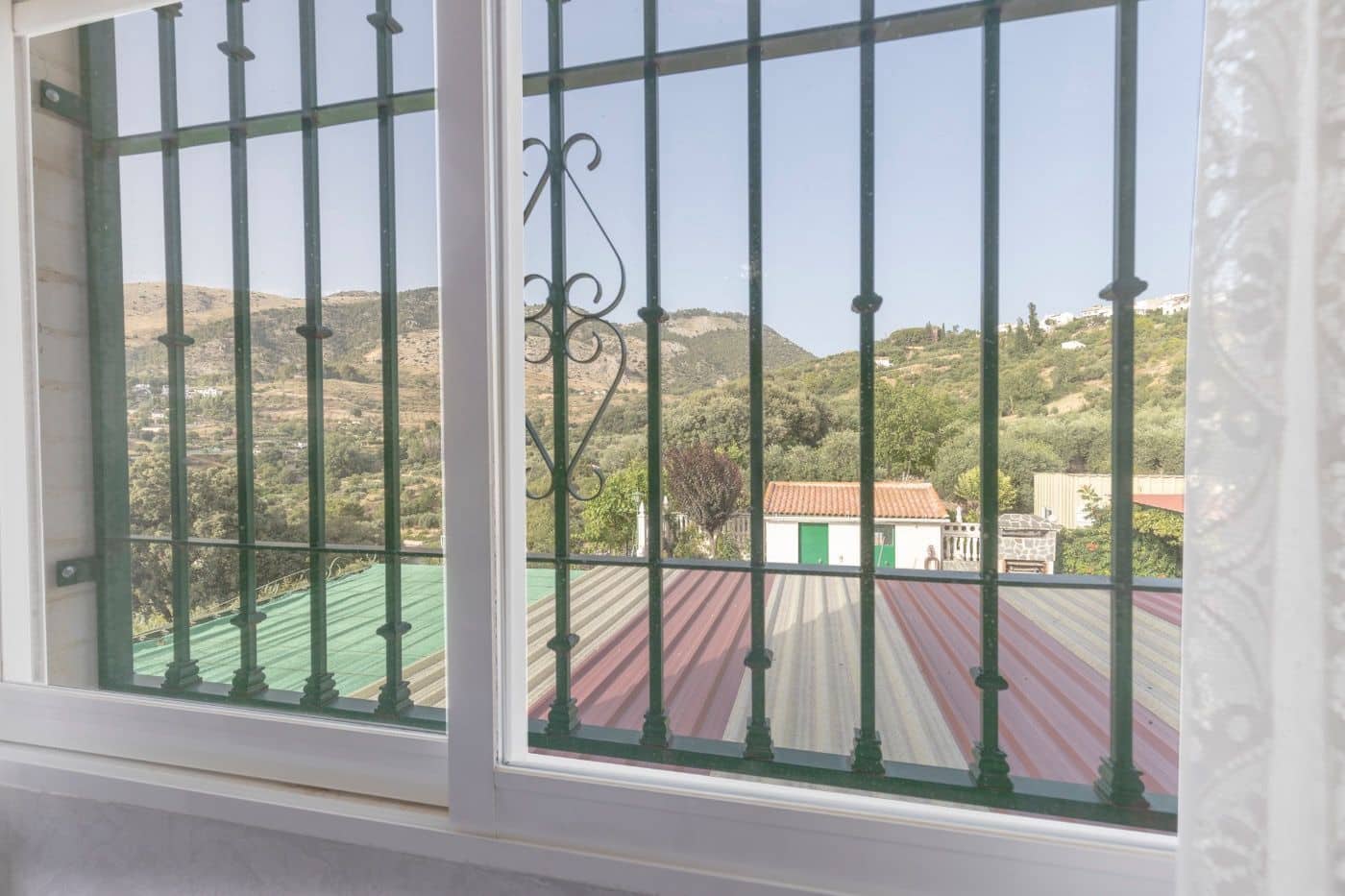 6 soveværelse Finca/Landehus til salg i Alfacar med swimmingpool garage - € 790.000 (Ref: 9436190)