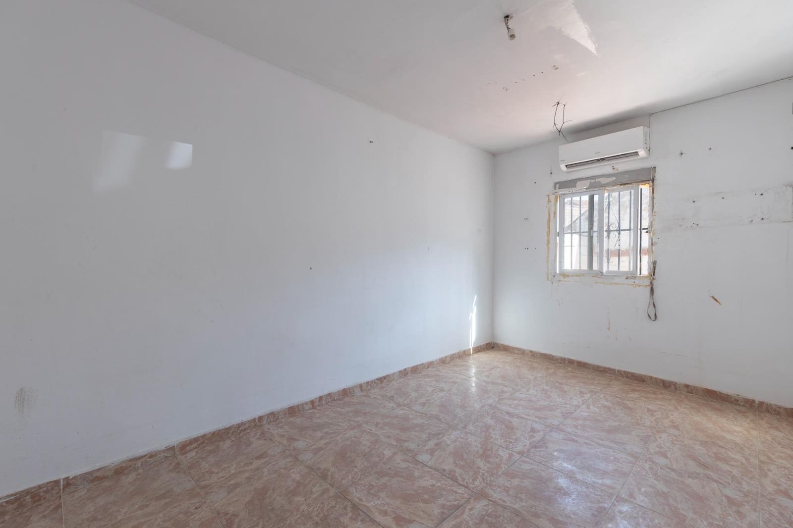 2 chambre Maison de Ville à vendre à Pinos Puente - 35 000 € (Ref: 9436191)