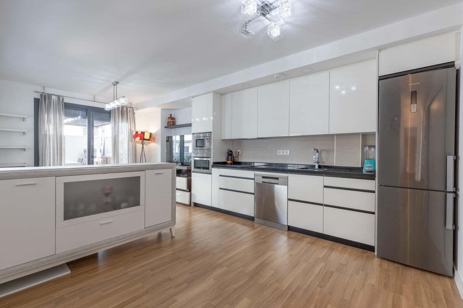 2 bedroom Apartment for sale in Churriana de la Vega with pool garage - € 200,000 (Ref: 9436192)